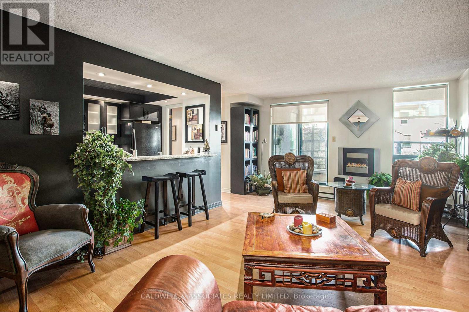 #104 15 MURRAY STREET - 12