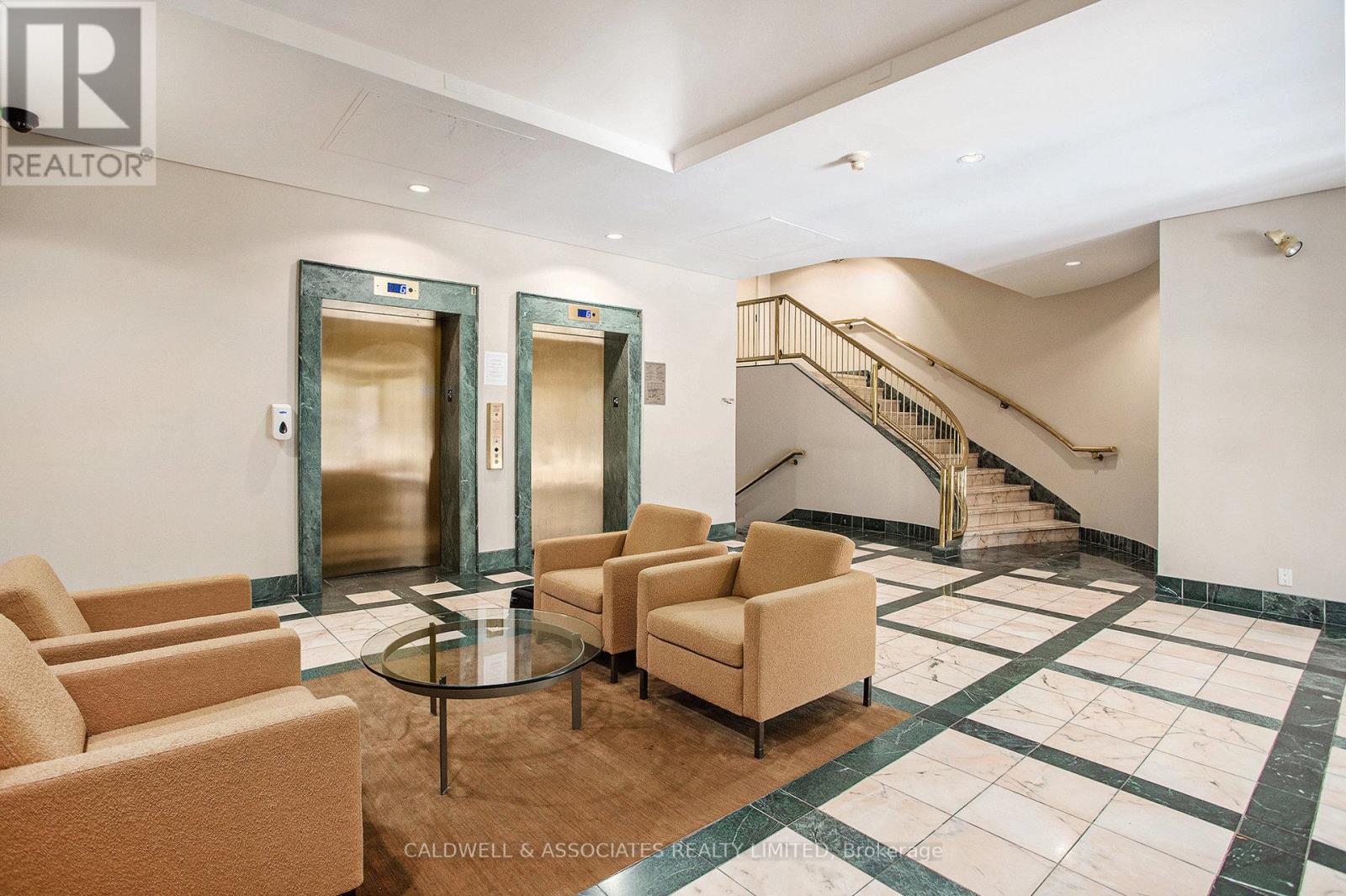 #104 15 MURRAY STREET - 9