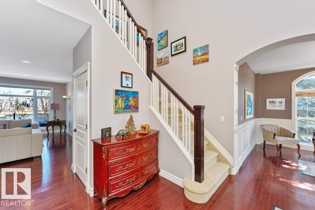 304 CALDWELL CL NW, Edmonton