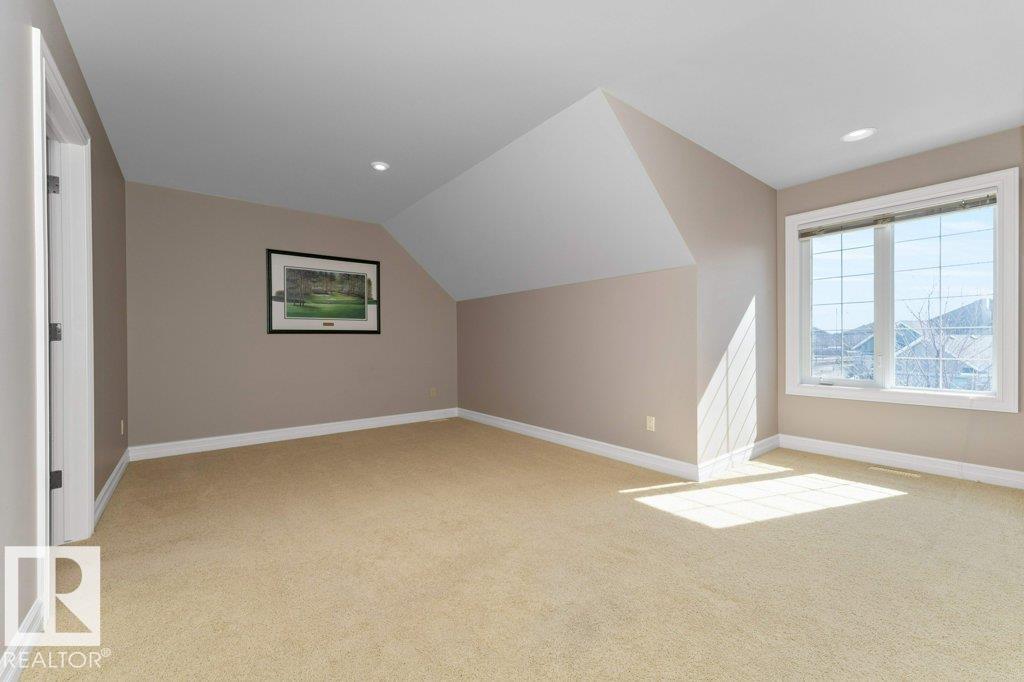 304 CALDWELL CL NW, Edmonton