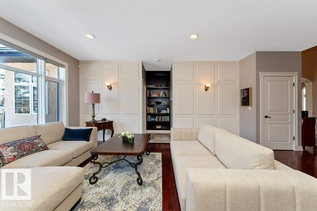 304 CALDWELL CL NW, Edmonton