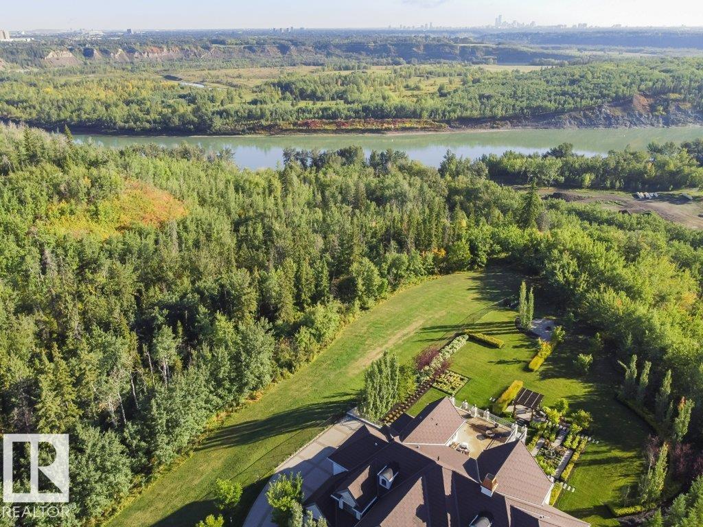 304 CALDWELL CL NW, Edmonton