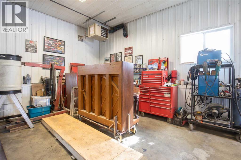 38272 Range Road 265, Rural Red Deer County