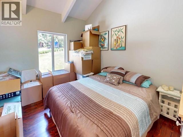 9771 VIEW ROAD, Powell River