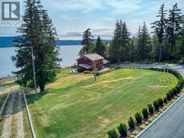 9771 VIEW ROAD, Powell River