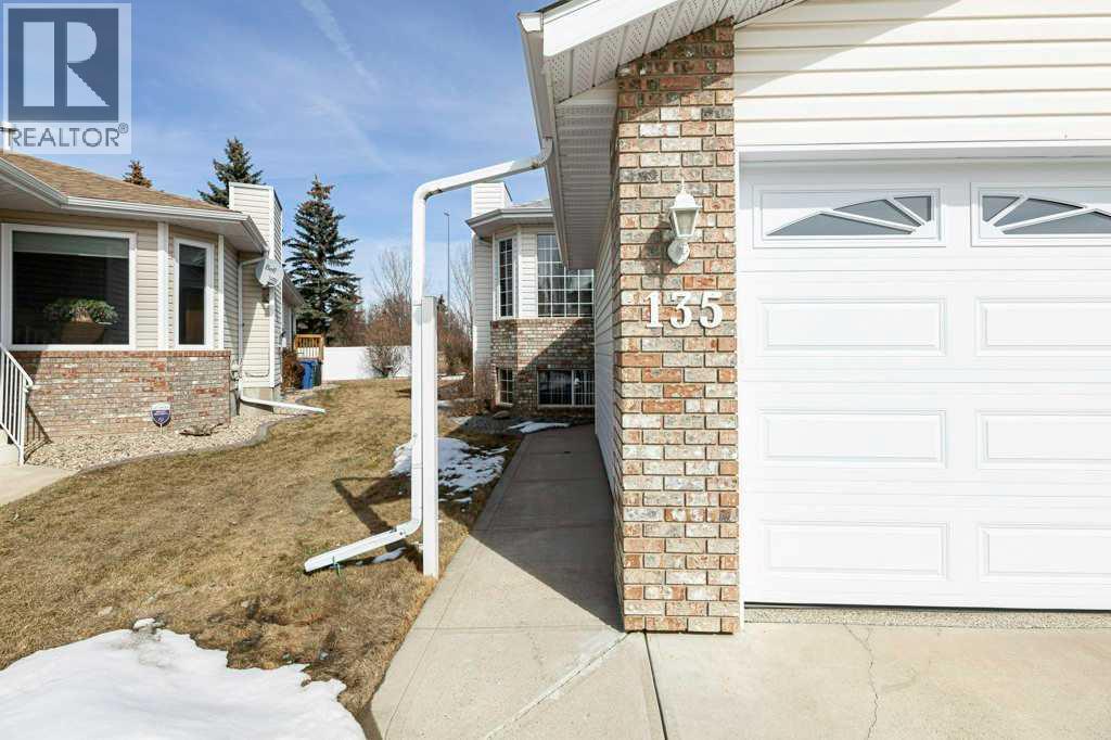 135 Doran Crescent, Red Deer