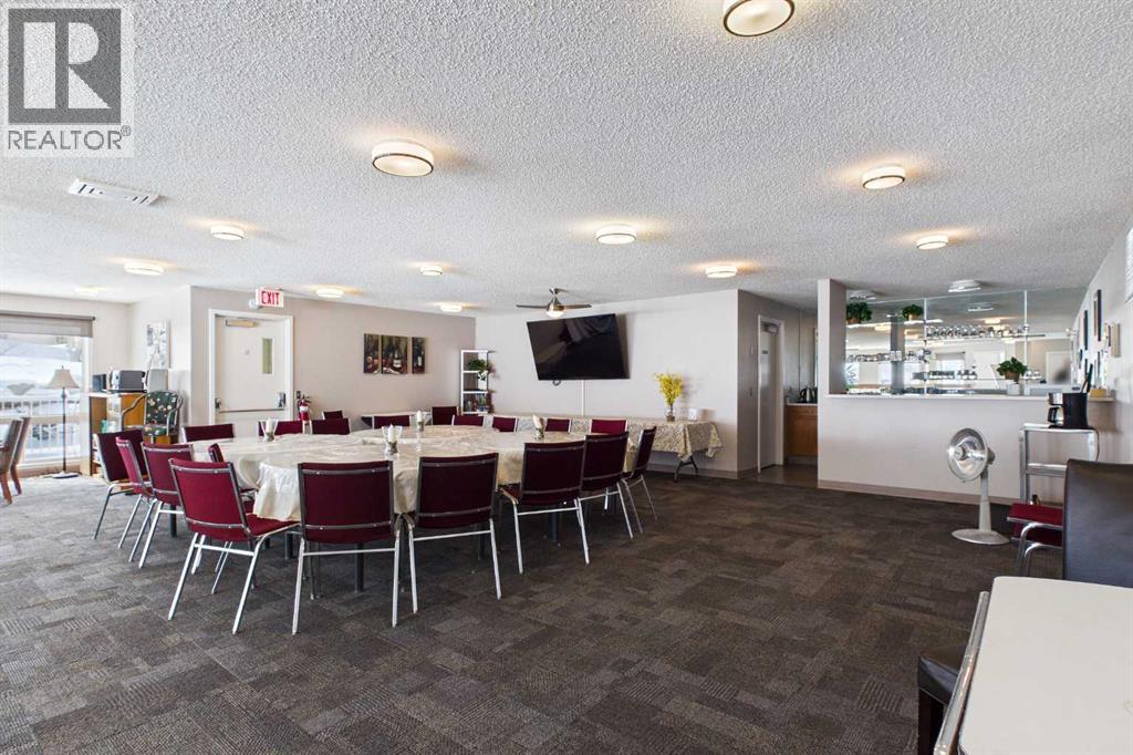 Single Family House for Sale in  Macewan Park Heights NW MacEwan Glen Calgary 