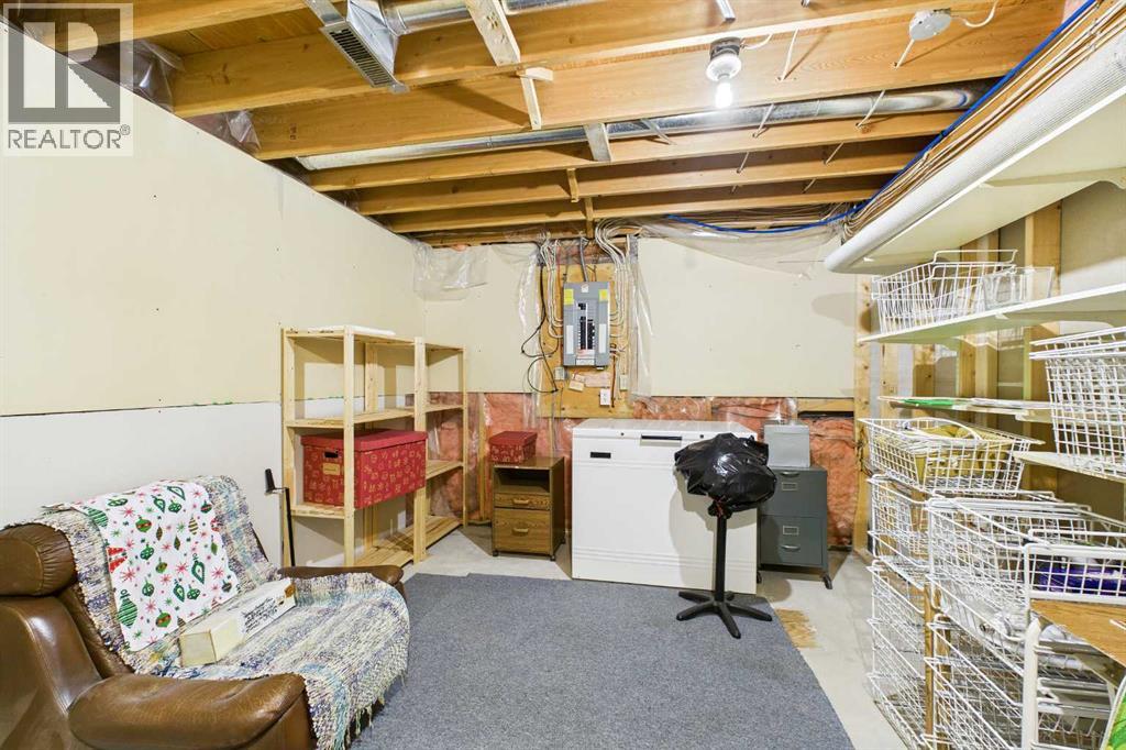 Single Family House for Sale in  Macewan Park Heights NW MacEwan Glen Calgary 