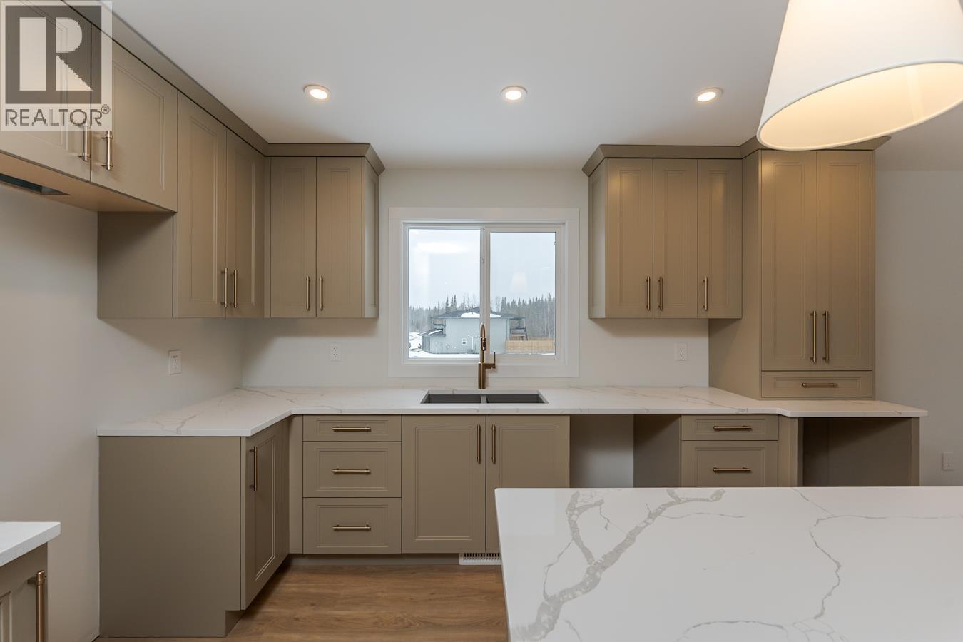 5108 WOODVALLEY DRIVE, Prince George