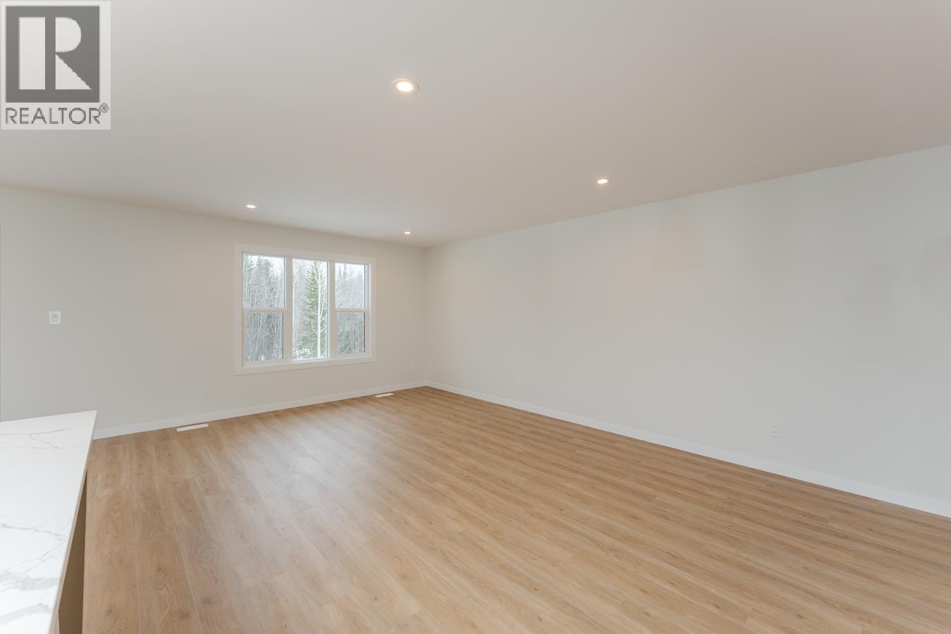 5108 WOODVALLEY DRIVE, Prince George