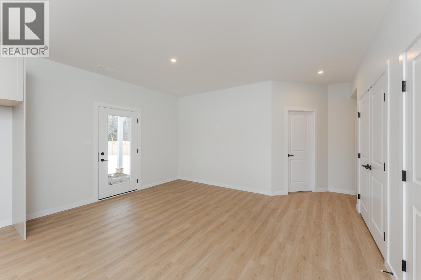 5108 WOODVALLEY DRIVE, Prince George