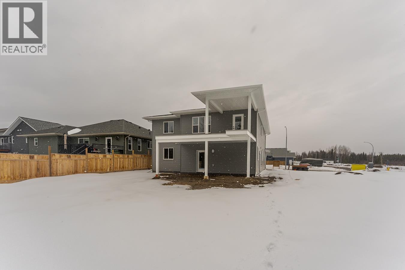 5108 WOODVALLEY DRIVE, Prince George