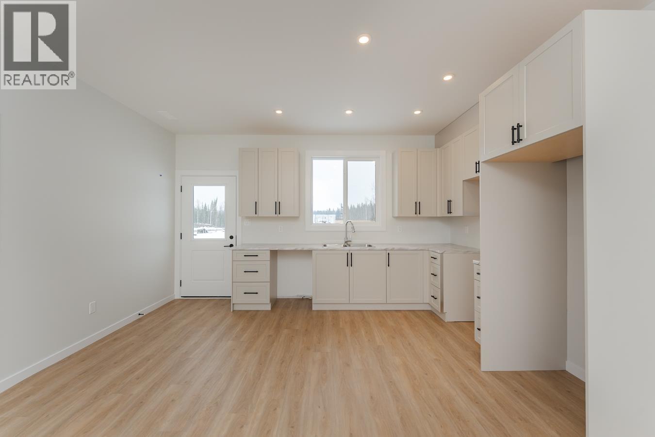 5108 WOODVALLEY DRIVE, Prince George