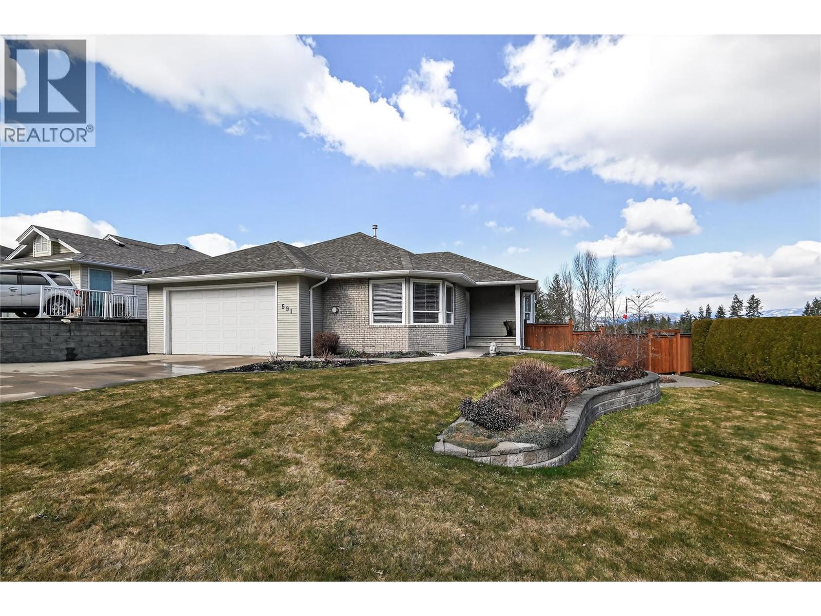 591 17 Street SE, Salmon Arm