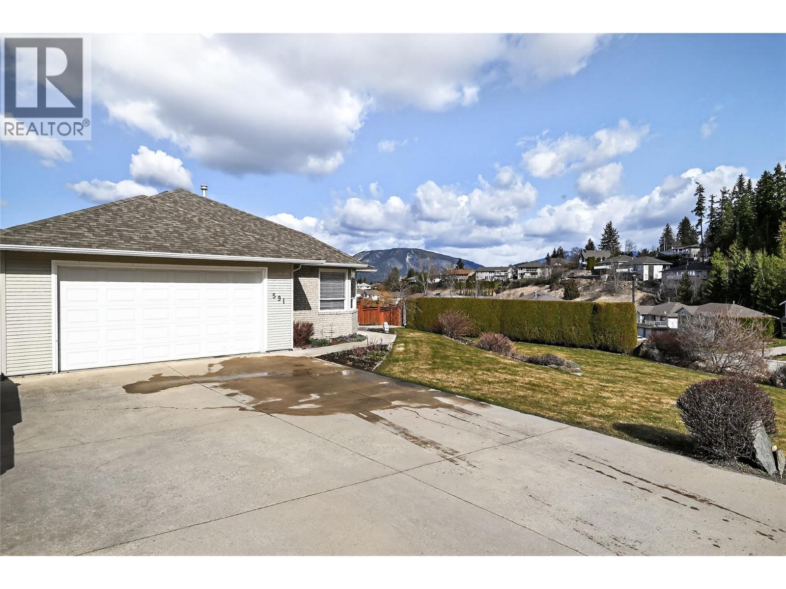 591 17 Street SE, Salmon Arm