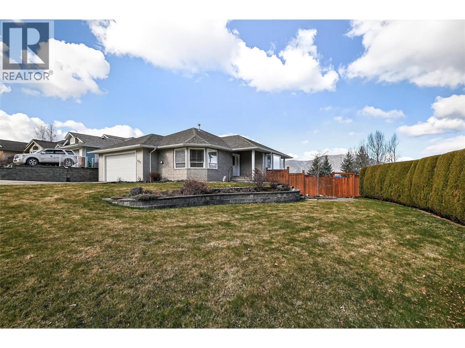 591 17 Street SE, Salmon Arm