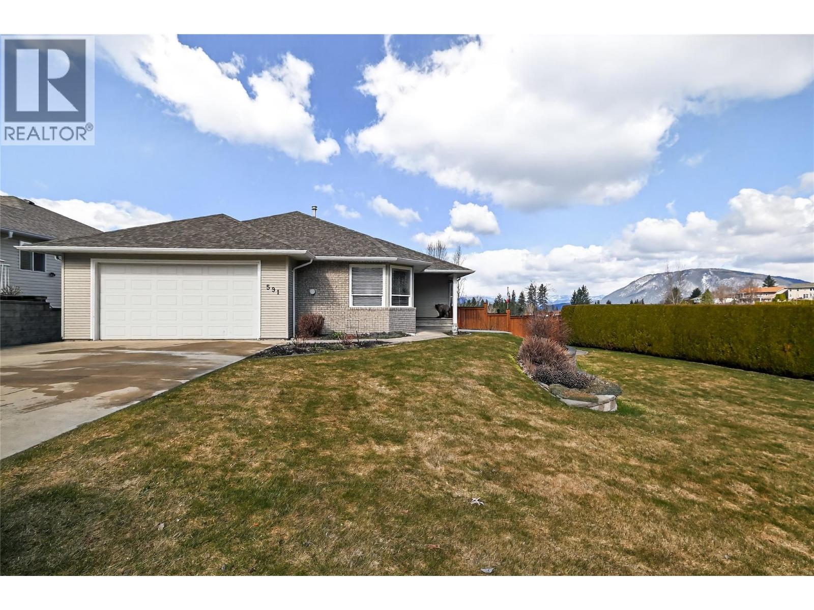 591 17 Street SE, Salmon Arm