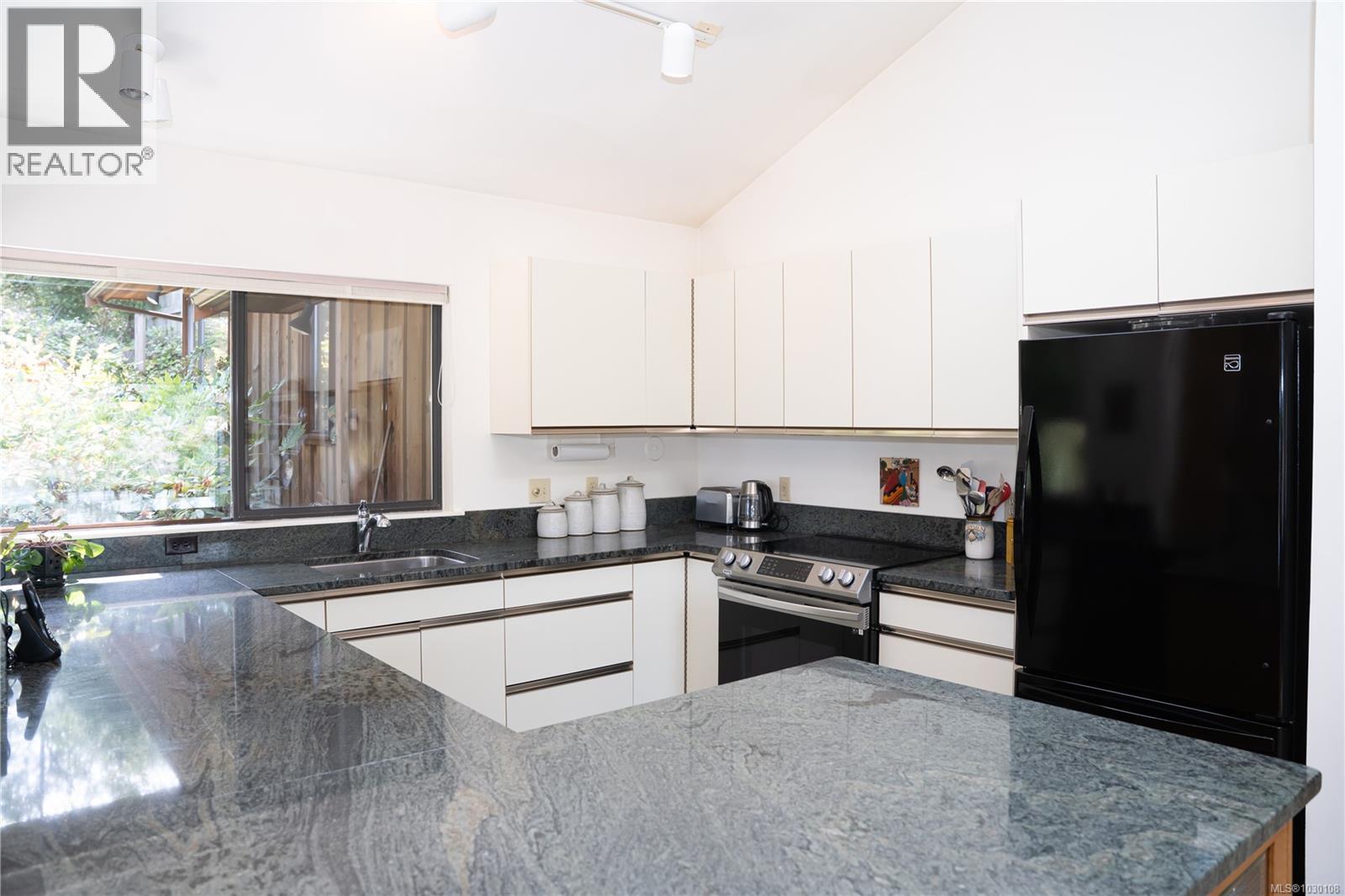  425 Scott Point Drive, Salt Spring