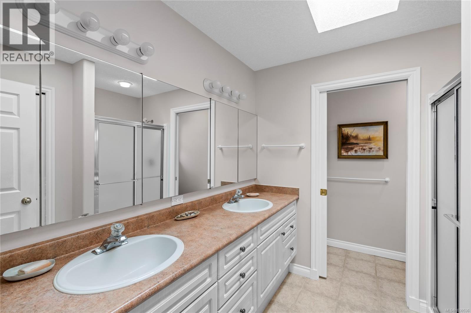 619 Johnstone Rd, Parksville