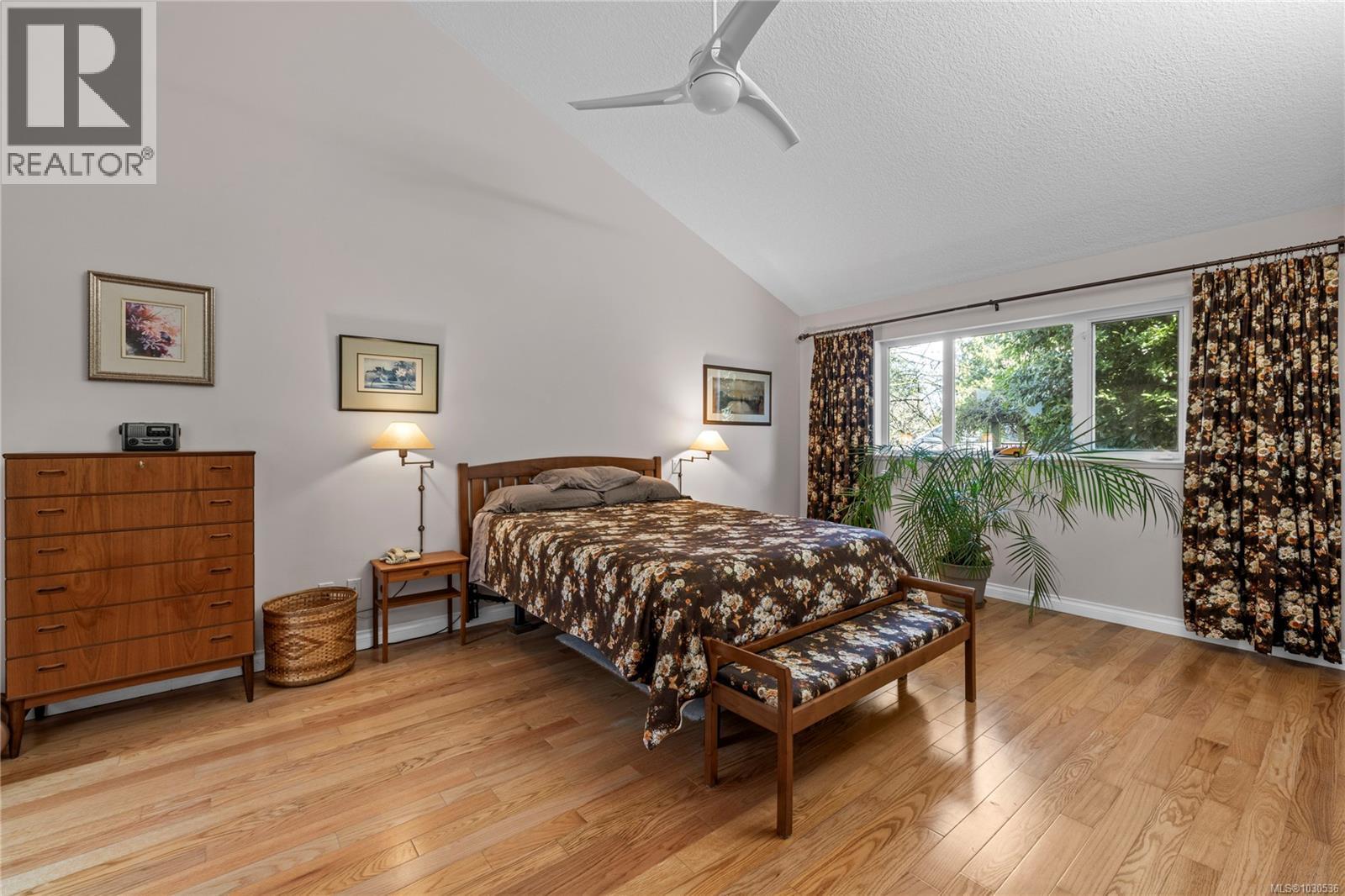 619 Johnstone Rd, Parksville