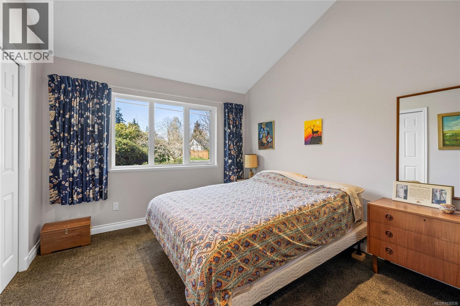 619 Johnstone Rd, Parksville