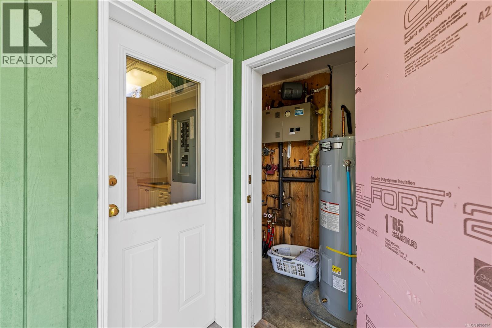 619 Johnstone Rd, Parksville