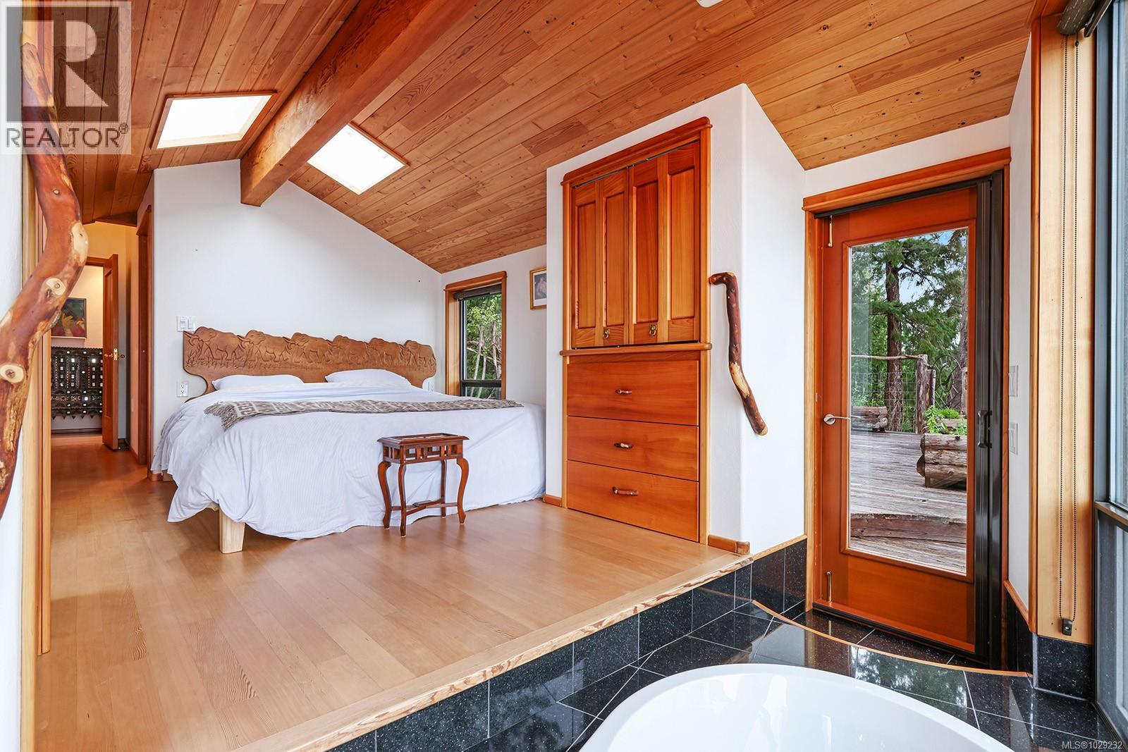 1704 TIBER BAY RD - 7