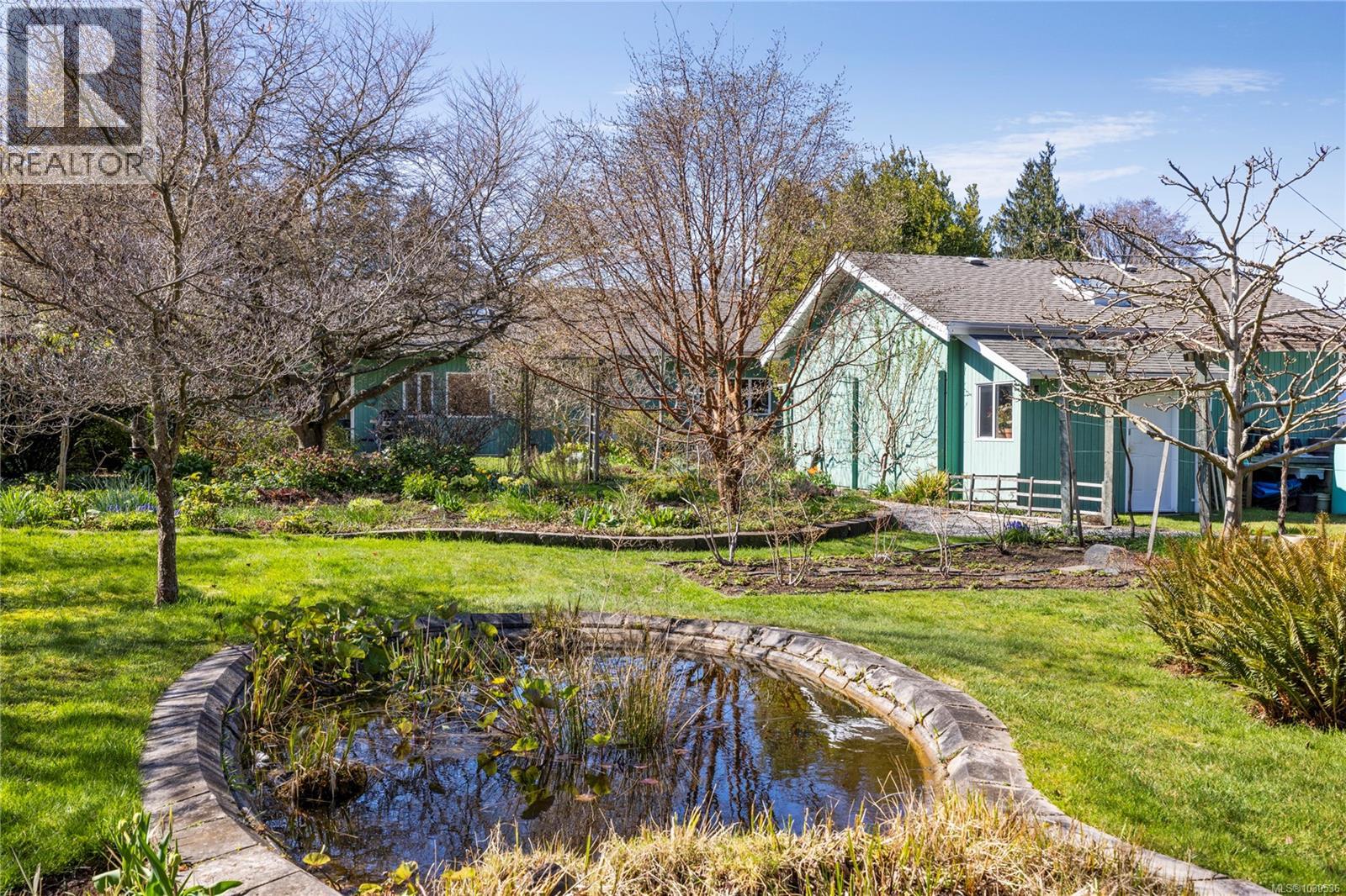 619 Johnstone Rd, Parksville