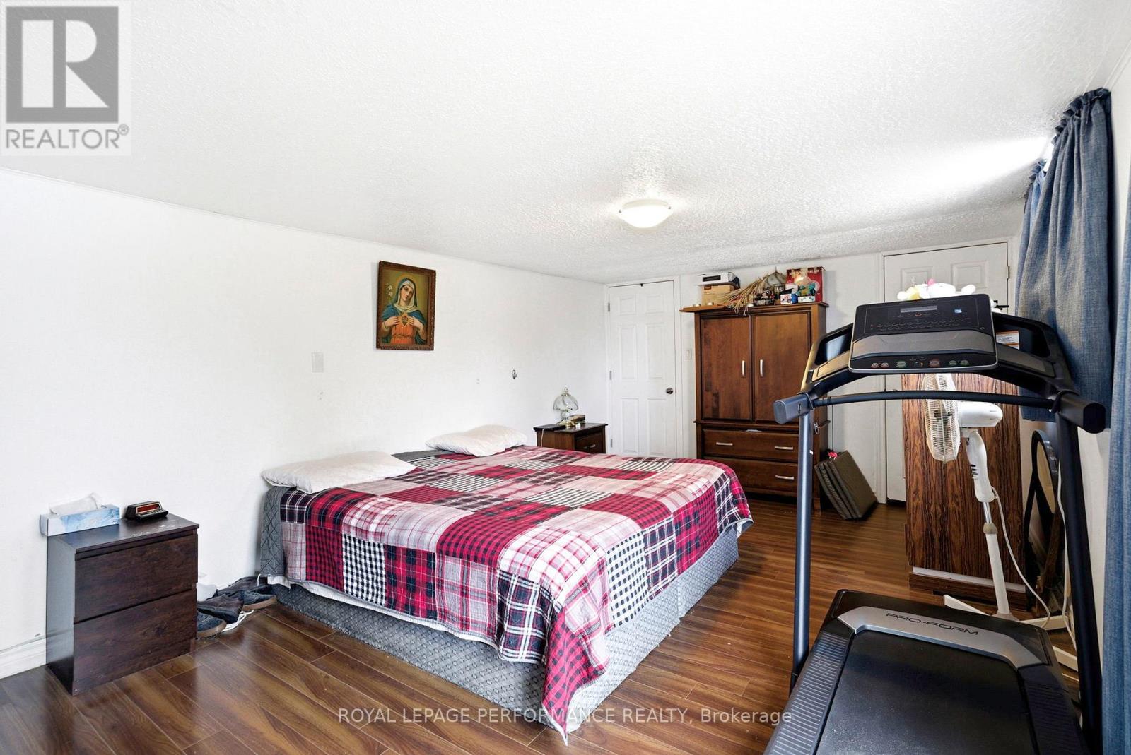 1121 HEBERT STREET - 18