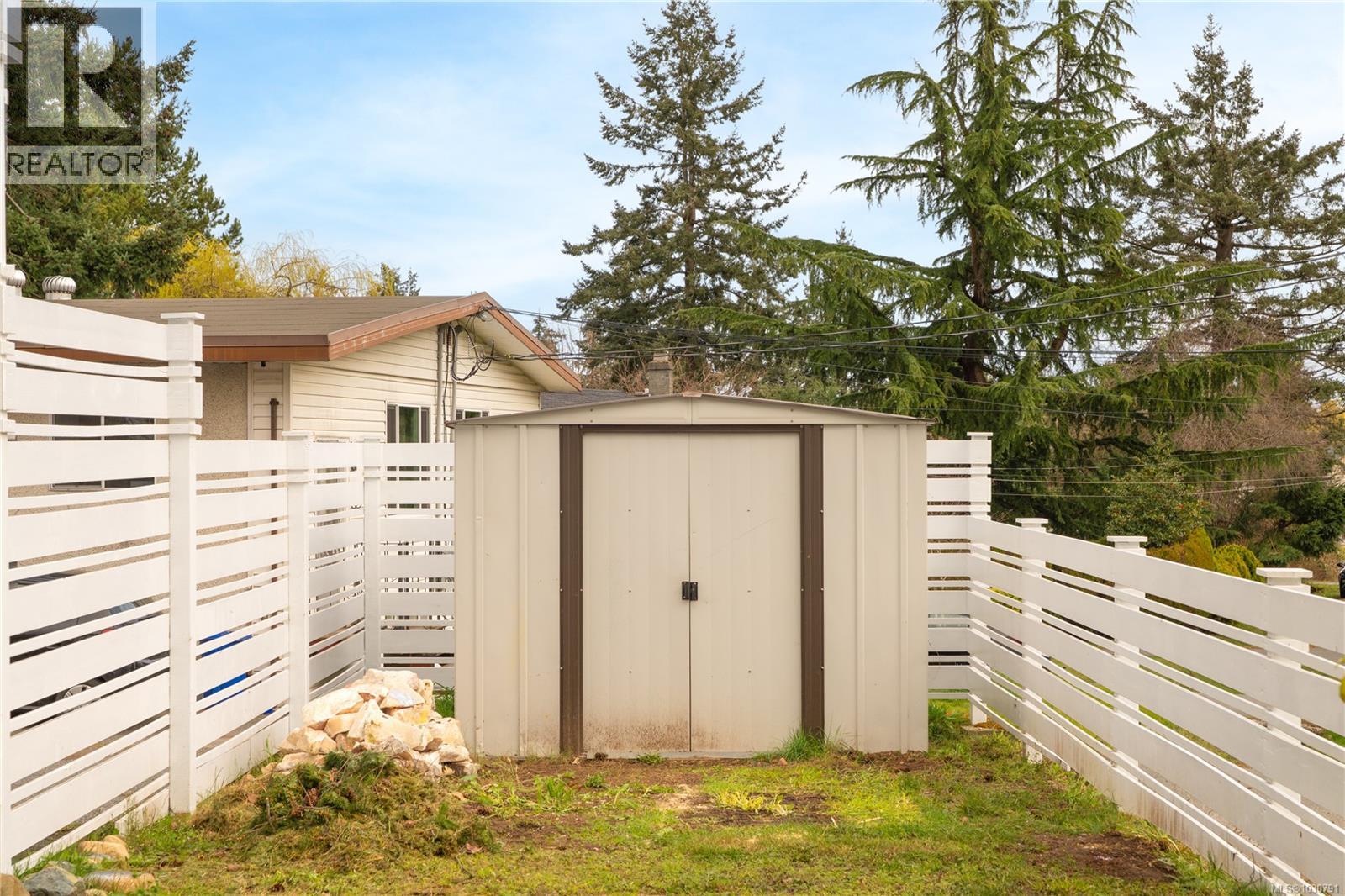 1186 St. Patrick Cres, Nanaimo