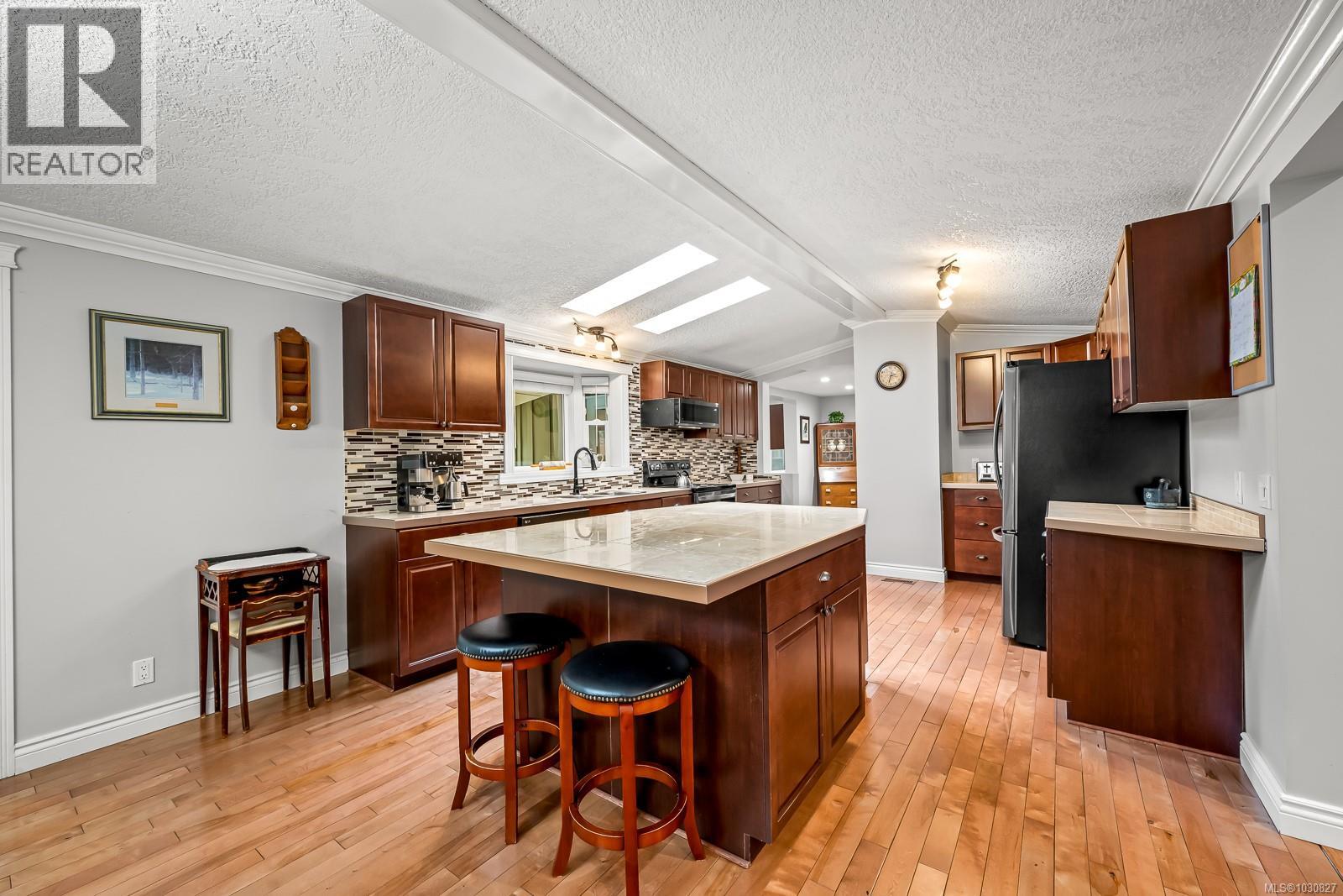 1941 Burdyny Rd - 4