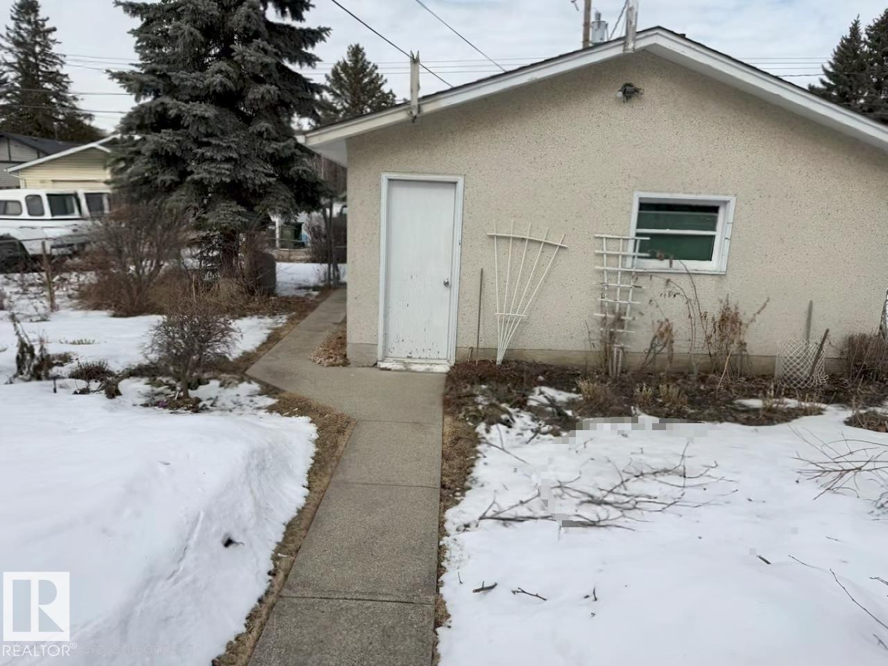 10716 52 AV NW, Edmonton