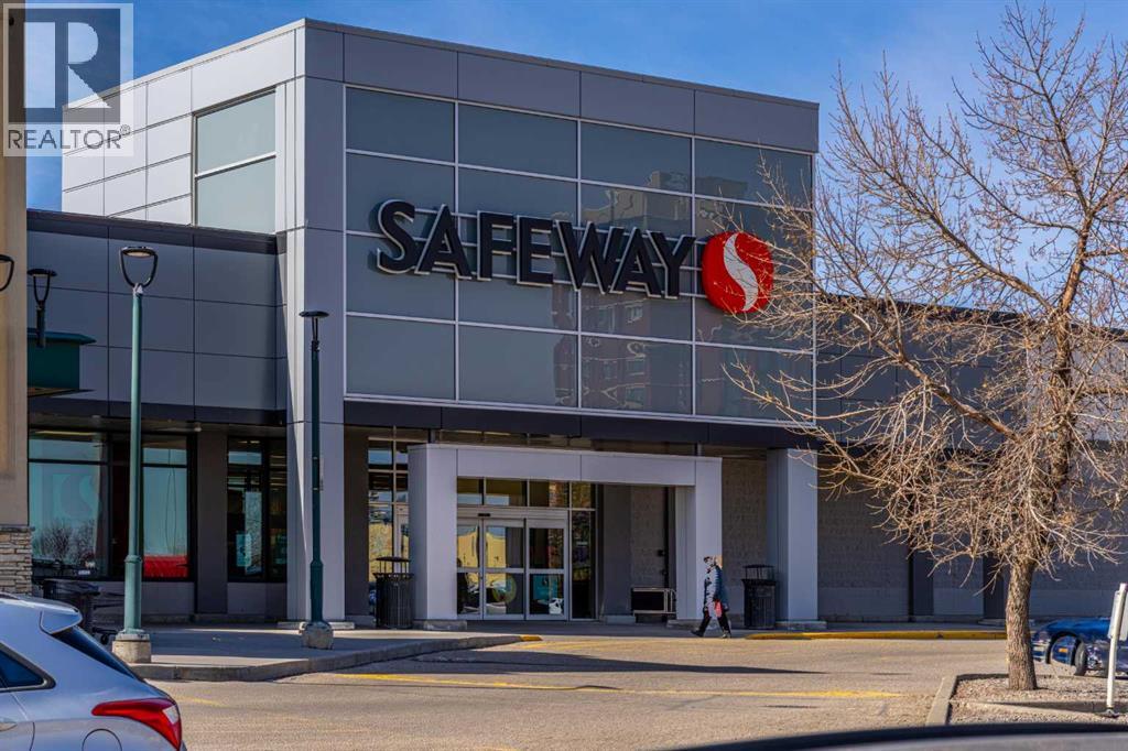 Single Family House for Sale in   Spruce Place SW Spruce Cliff Calgary 