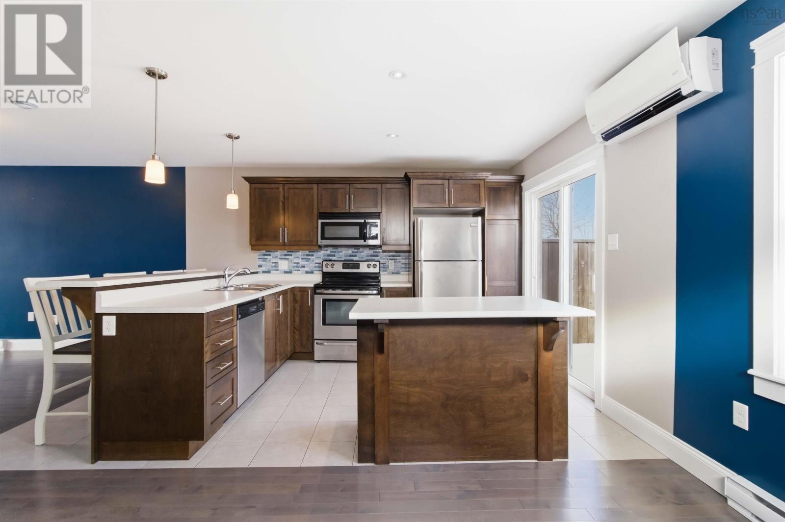 218 DARLINGTON DRIVE - 10