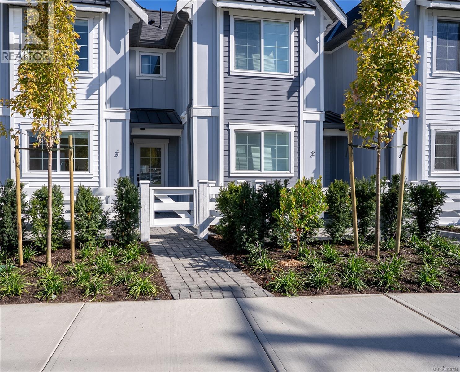 U3 3907 Cedar Hill Road, Saanich