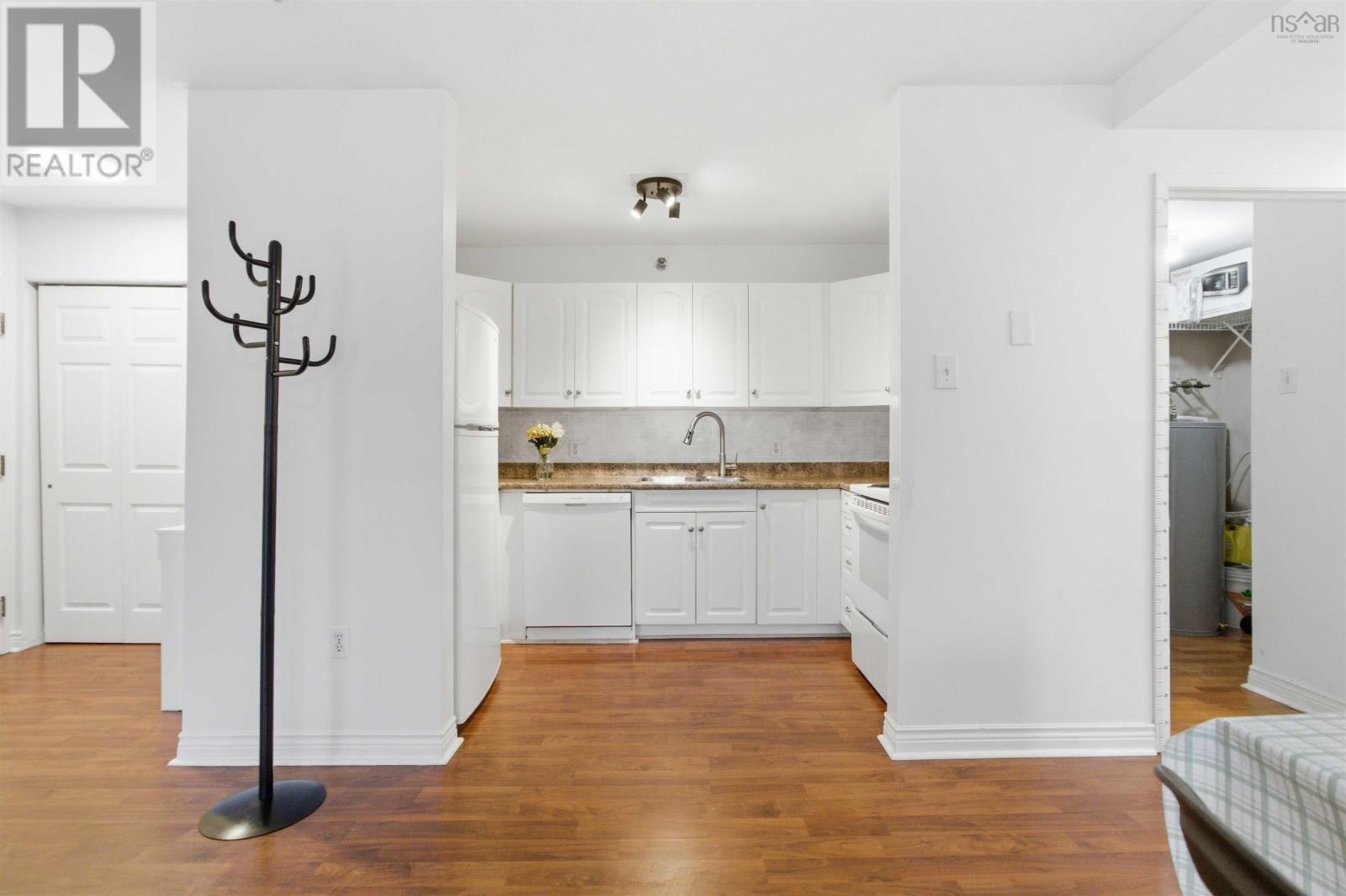 #112 174 RUTLEDGE STREET - 18