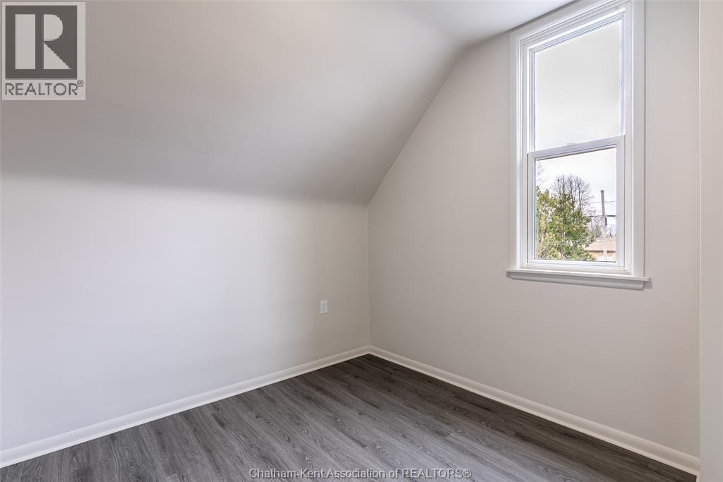 215 GRAND AVENUE EAST - 16