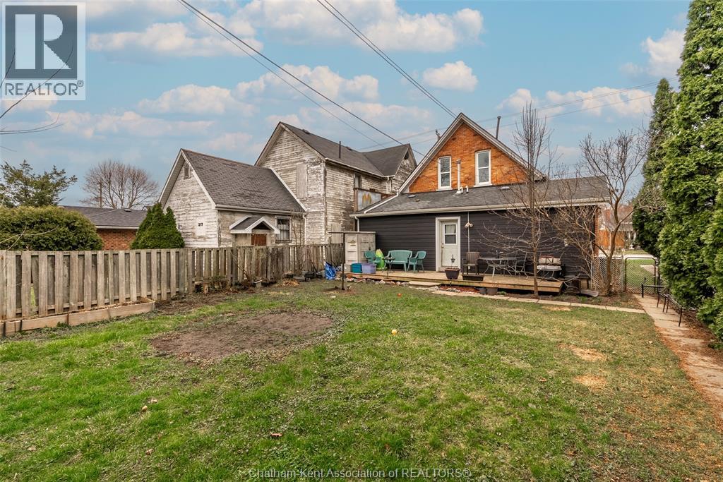 215 GRAND AVENUE EAST - 10