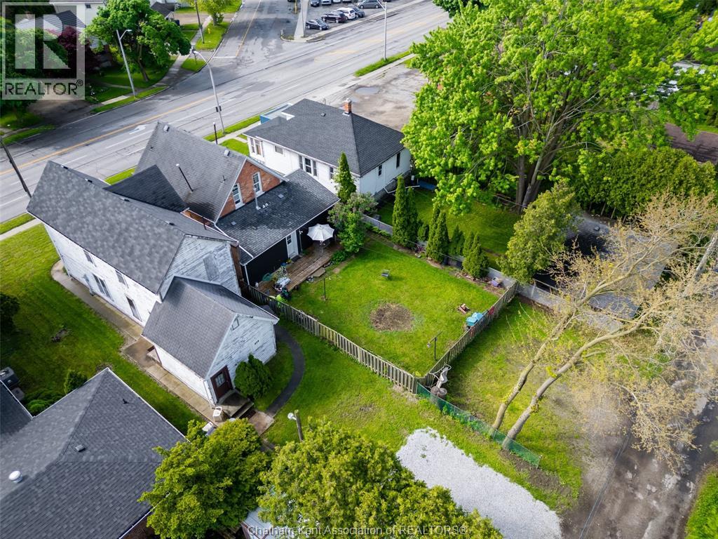 215 GRAND AVENUE EAST - 5