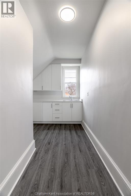 215 GRAND AVENUE EAST - 20