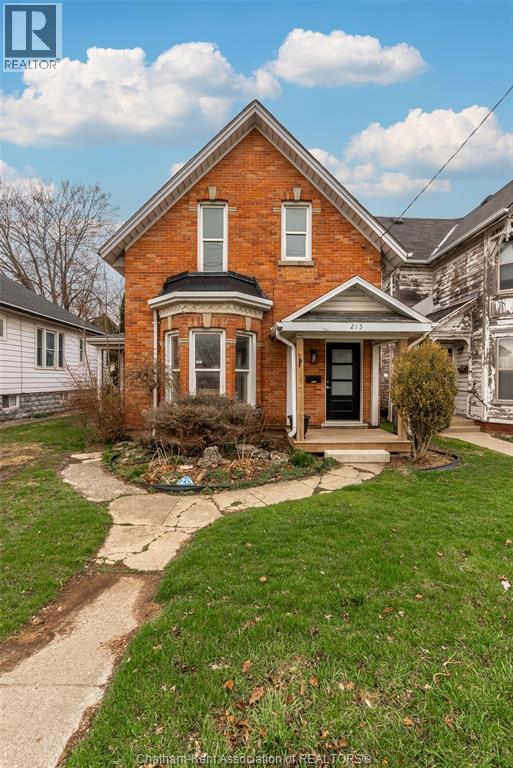 215 GRAND AVENUE EAST - 9