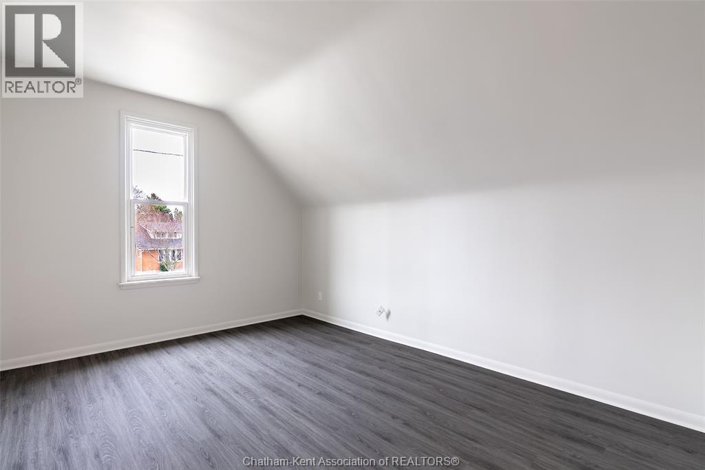 215 GRAND AVENUE EAST - 14