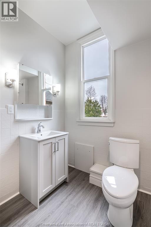 215 GRAND AVENUE EAST - 18