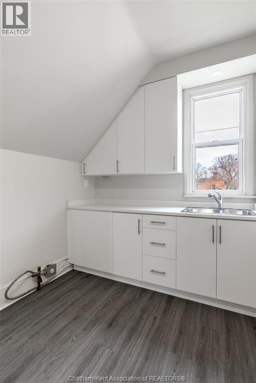 215 GRAND AVENUE EAST - 21