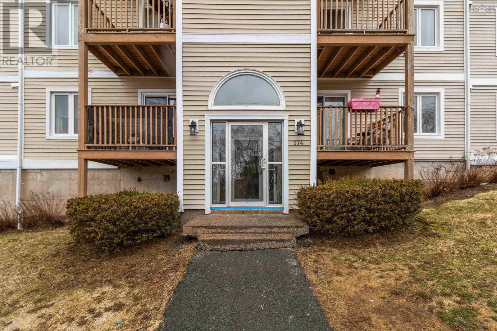 #112 174 RUTLEDGE STREET - 4