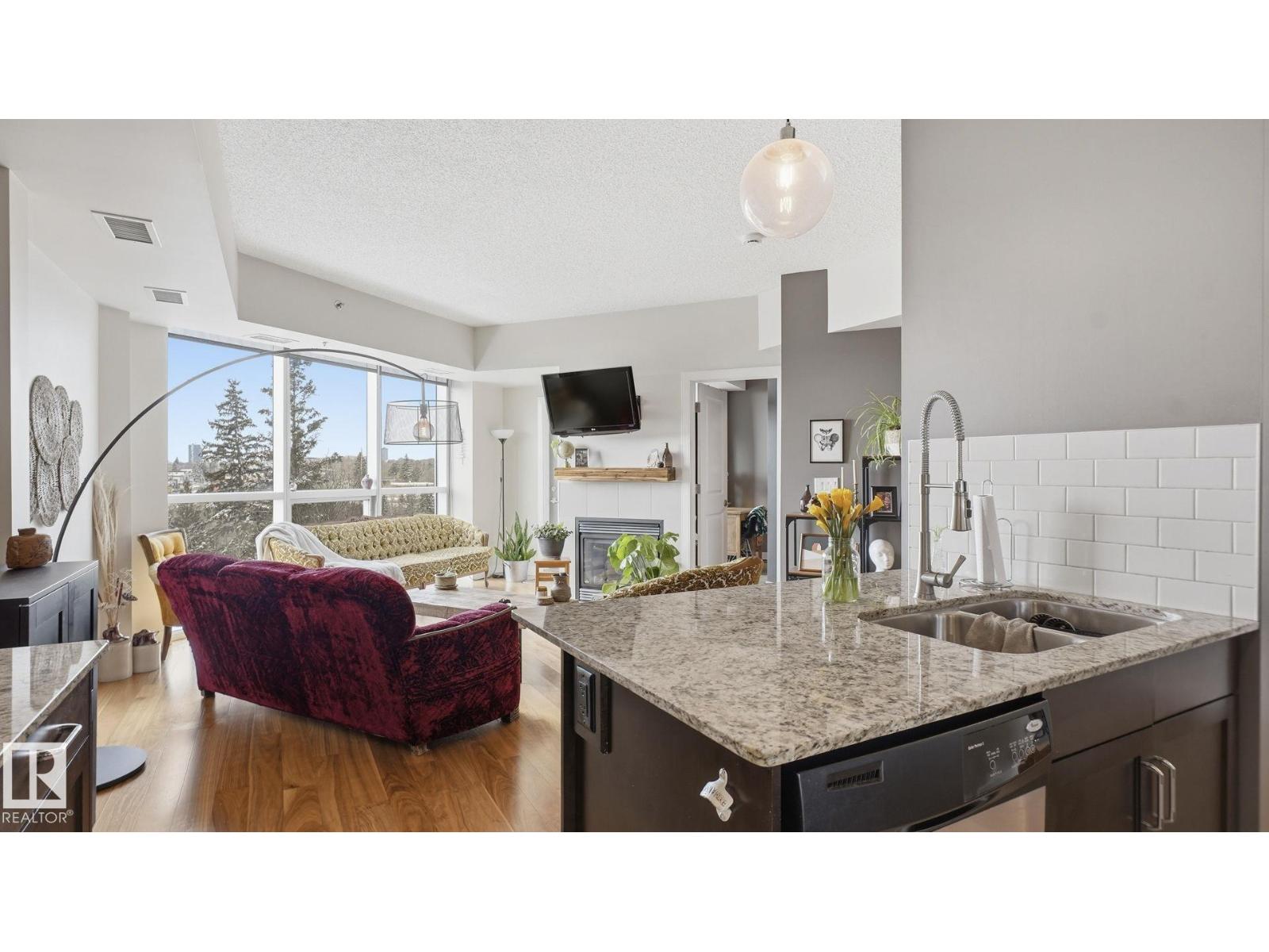 #301 9316 82 AV NW, Edmonton