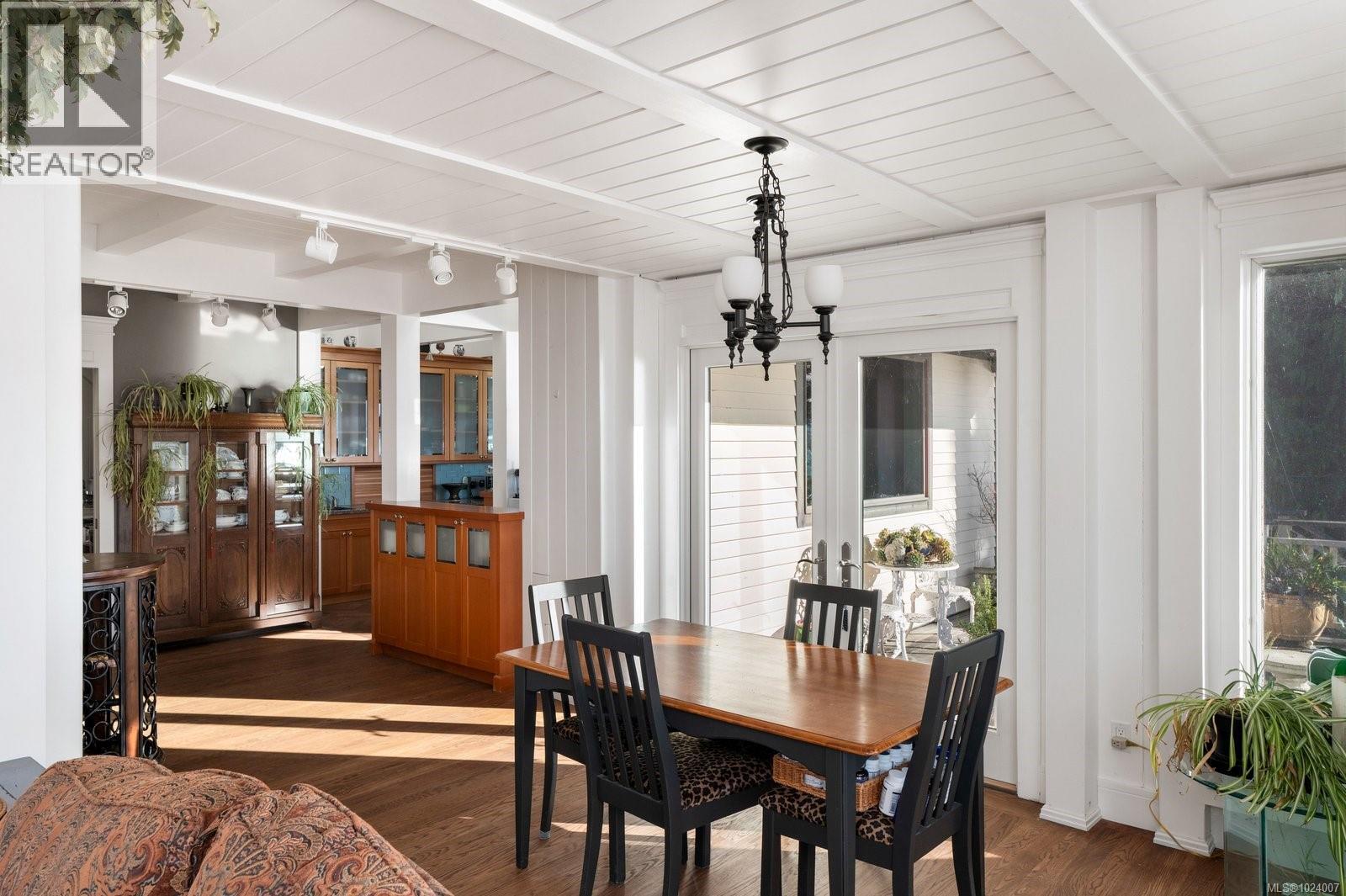 9193 WEST COAST RD - 15