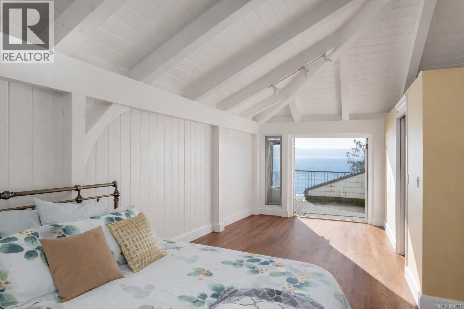 9193 WEST COAST RD - 34