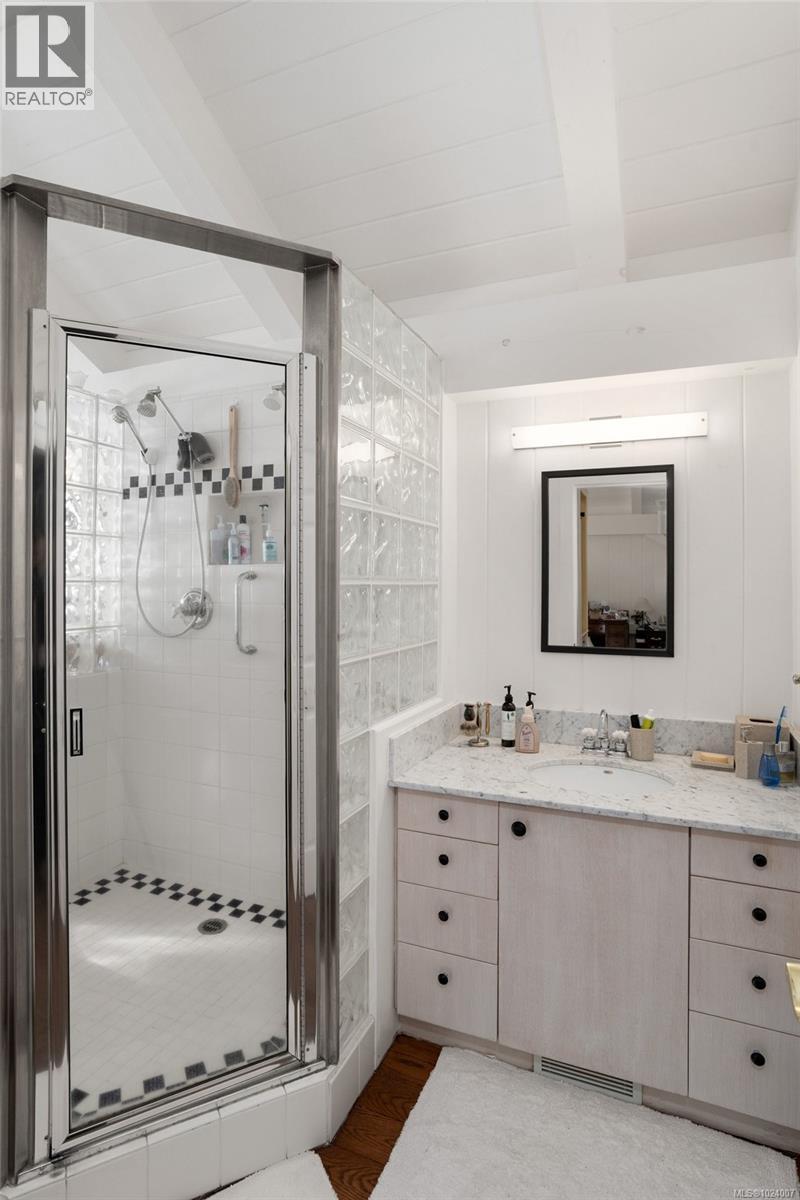 9193 WEST COAST RD - 37