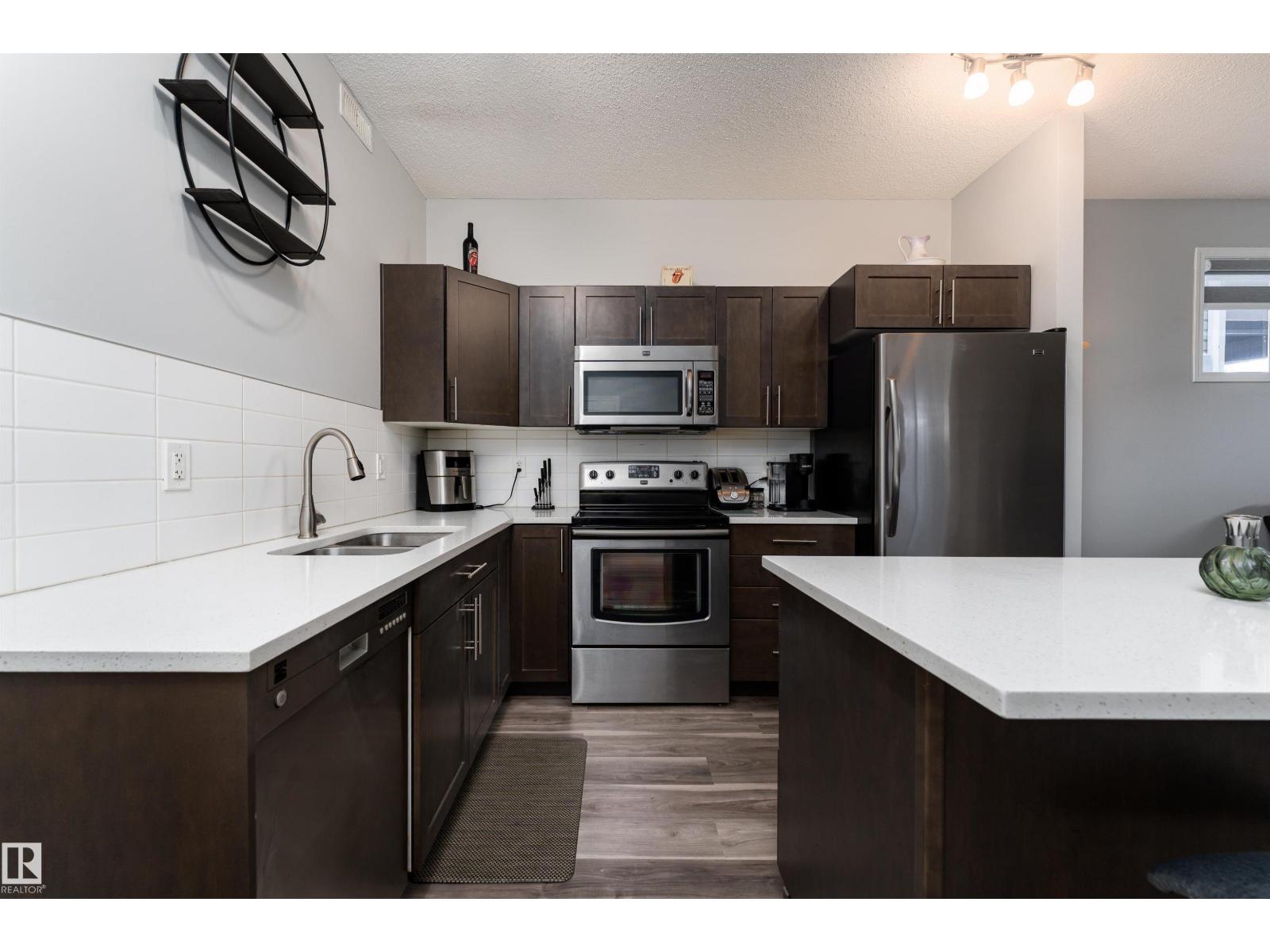 #23 6520 2 AV SW, Edmonton